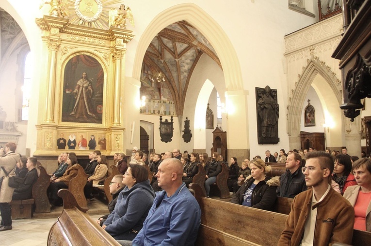 Tarnów. Stypendyści Fundacji im. Arcybiskupa Jerzego Ablewicza