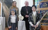 Wprowadzenie relikwii dzieci fatimskich do kościoła w Miliardowicach