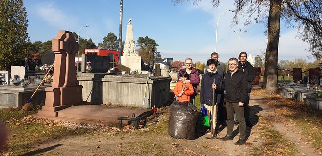 Sprzątanie przed kwestą.
