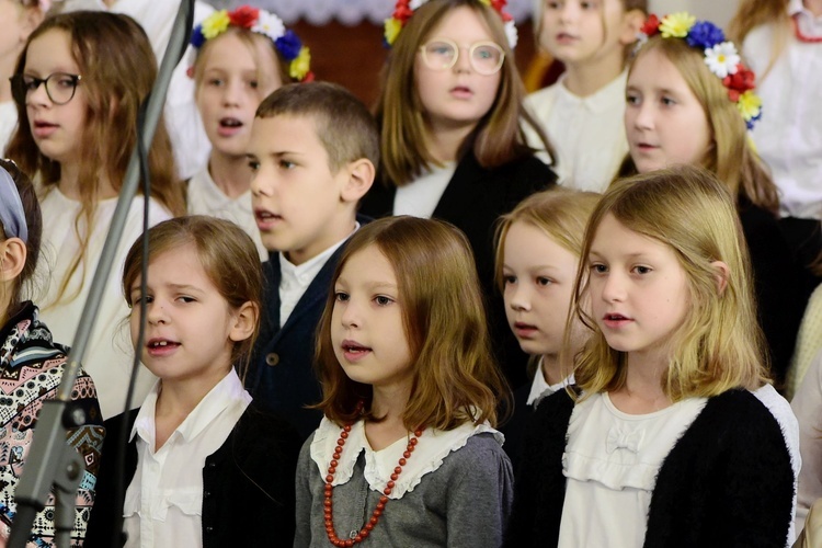 Olsztyn. 25-lecie Katolickiego Zespołu Edukacyjnego im. Świętej Rodziny