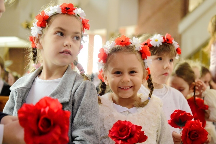 Olsztyn. 25-lecie Katolickiego Zespołu Edukacyjnego im. Świętej Rodziny