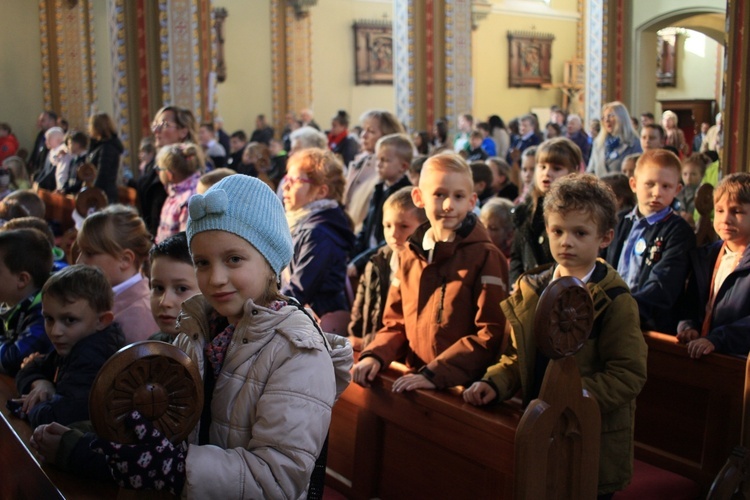 Uroczystość nadania imienia Jana Pawła II szkole w Sławięcicach