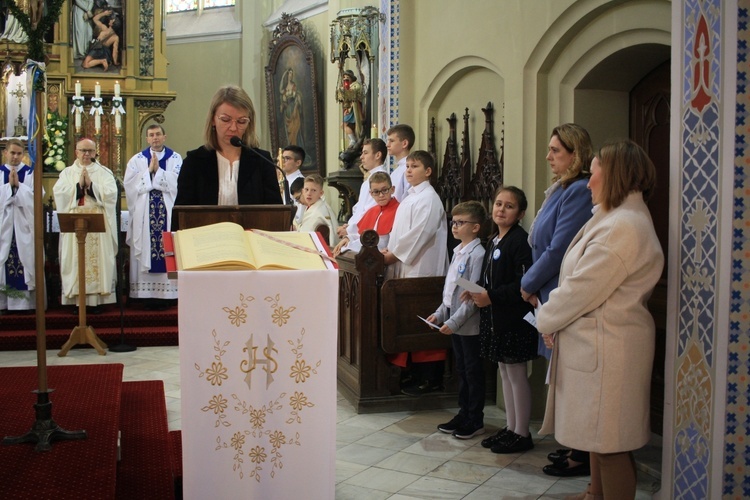 Uroczystość nadania imienia Jana Pawła II szkole w Sławięcicach