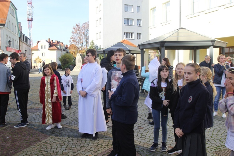 Polkowickich świętych obcowanie