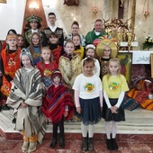 Liturgię Mszy św. przygotowały dzieci z Ogniska Misyjnego. 