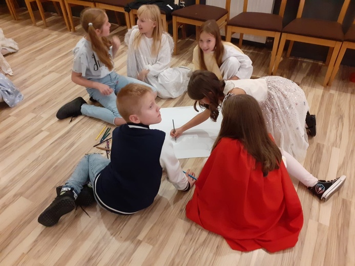 Strzegomskie anioły i święci już po zabawie