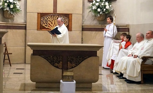 Poświęcenie ołtarza w Lublińcu