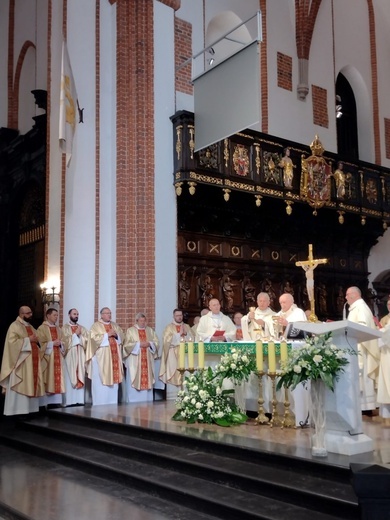 Proboszcz i parafianie z Rumi nagrodzeni za pomoc misyjną