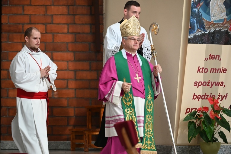 Wizytacja u NMP Królowej Polski w Świdnicy