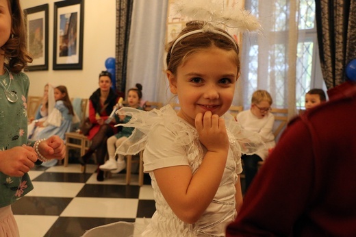 Bal Wszystkich Świętych w zamku w Oleśnicy