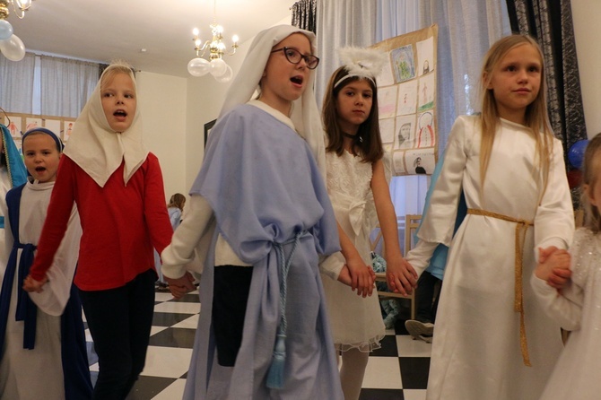 Bal Wszystkich Świętych w zamku w Oleśnicy