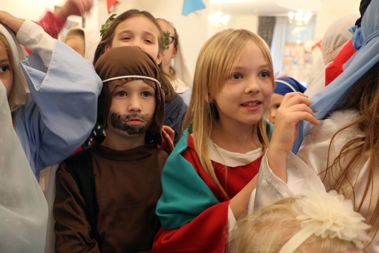 Bal Wszystkich Świętych w zamku w Oleśnicy