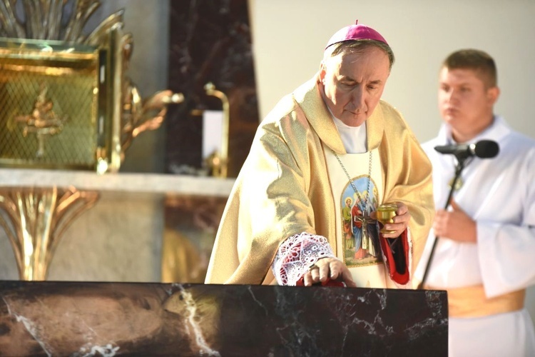 Dedykacja kościoła w Długołęce Świerkli