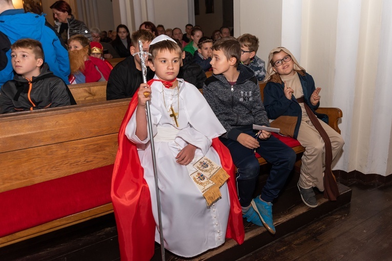 Bal Wszystkich Świętych u Wawrzyńca w Wołowie