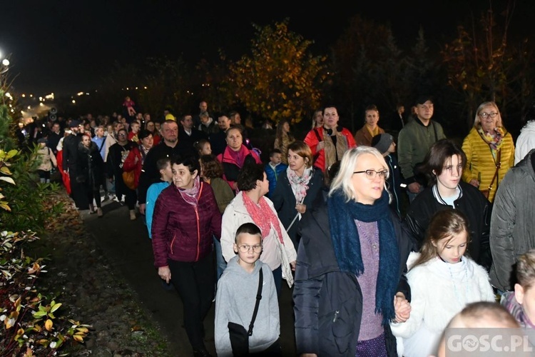 Świebodzin. Bal i Marsz Świętych ze Świętymi