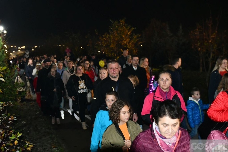 Świebodzin. Bal i Marsz Świętych ze Świętymi