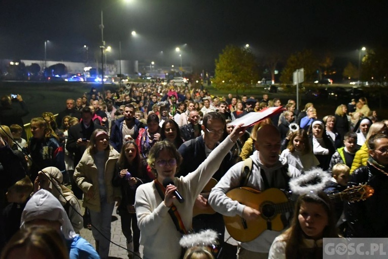 Świebodzin. Bal i Marsz Świętych ze Świętymi