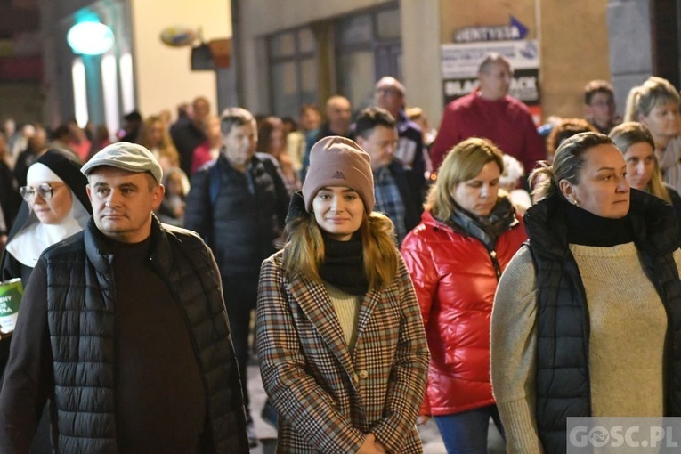 Świebodzin. Bal i Marsz Świętych ze Świętymi