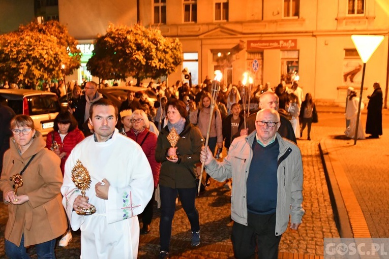 Świebodzin. Bal i Marsz Świętych ze Świętymi