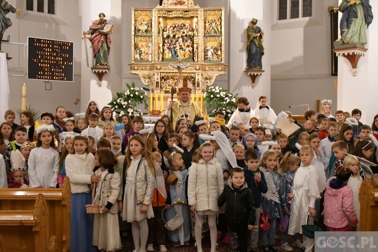 Świebodzin. Bal i Marsz Świętych ze Świętymi