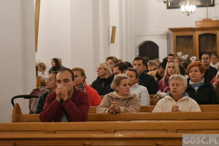 Świebodzin. Bal i Marsz Świętych ze Świętymi