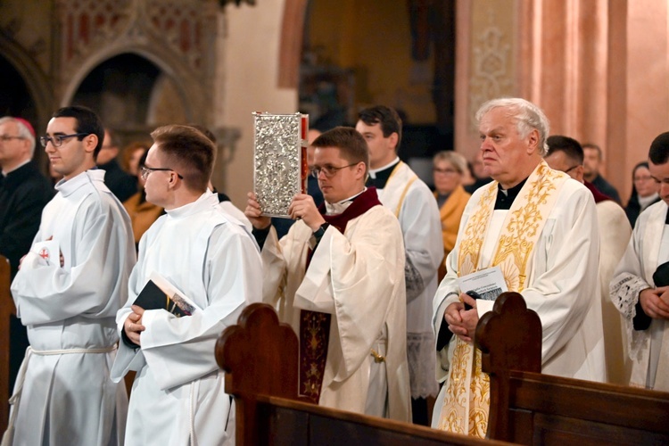 Świdnica. Tradycyjna Wigilia Uroczystości Wszystkich Świętych