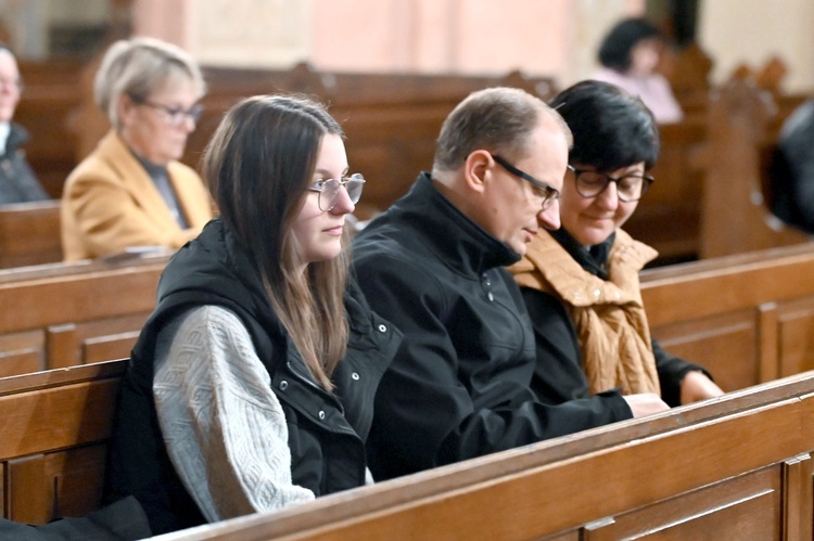 Świdnica. Tradycyjna Wigilia Uroczystości Wszystkich Świętych