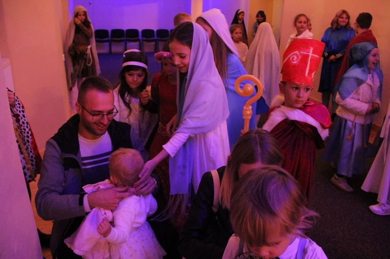 Bal Wszystkich Świętych w parafii pw. św. Karola Boromeusza w Wołowie