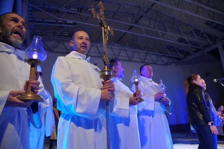 Marsz Wszystkich Świętych w Kątach Wrocławskich