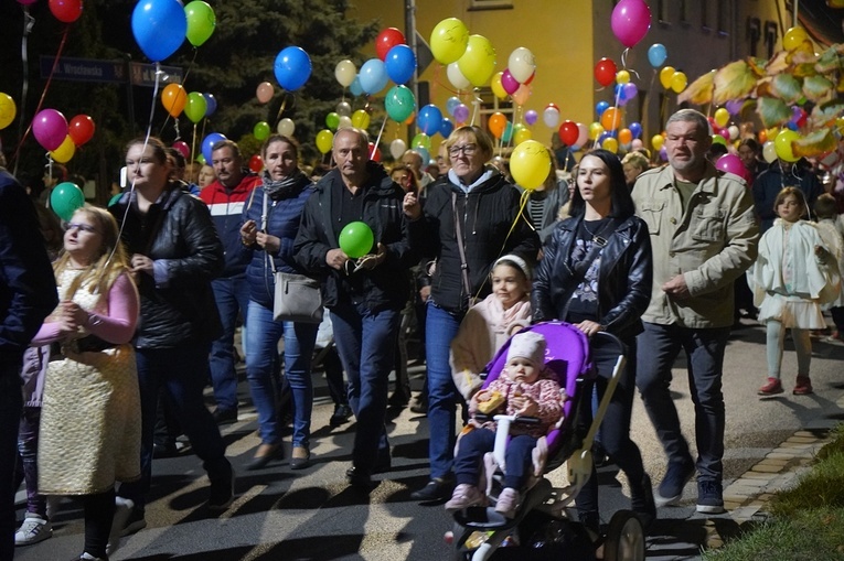 Marsz Wszystkich Świętych w Kątach Wrocławskich