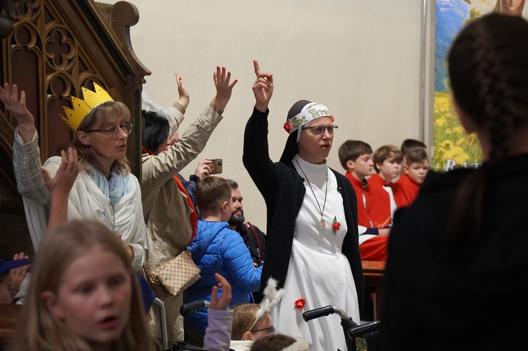 Marsz Wszystkich Świętych w Kątach Wrocławskich