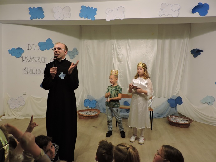 Bal Świętych w Żychlinie