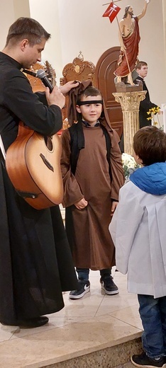 Pochód świętych w parafii pw. św. Maksymiliana Kolbe we Wrocławiu
