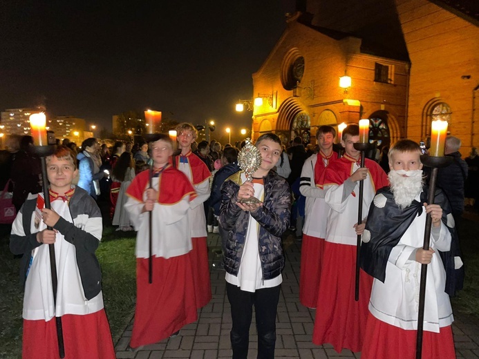 Pochód świętych w parafii pw. św. Maksymiliana Kolbe we Wrocławiu