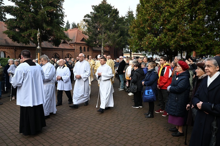 Wszystkich Świętych na koszalińskim cmentarzu