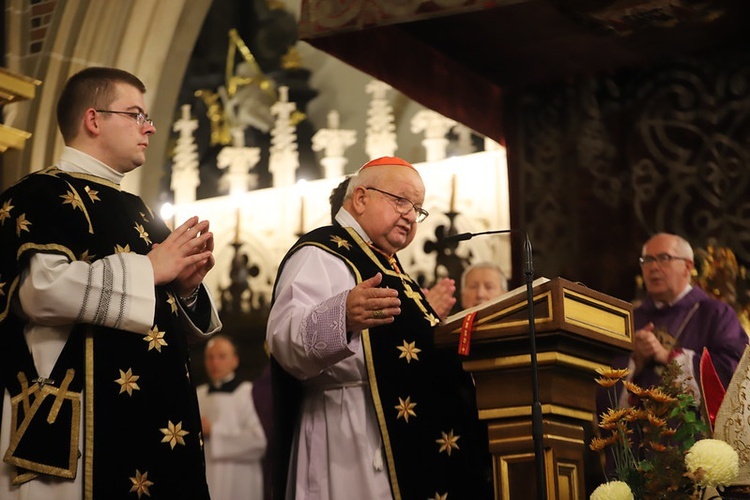 Dzień Zaduszny w katedrze na Wawelu