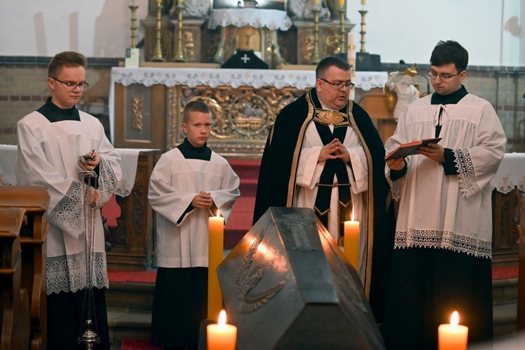 Msza Requiem u tradycjonalistów