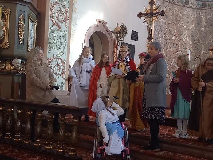 Parada i Bal Świętych w Nowej Rudzie