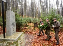  W zasięgu działania Regionalnej Dyrekcji Lasów Państwowych w Radomiu znajduje się ponad 460 obiektów upamiętniających wydarzenia historyczne.