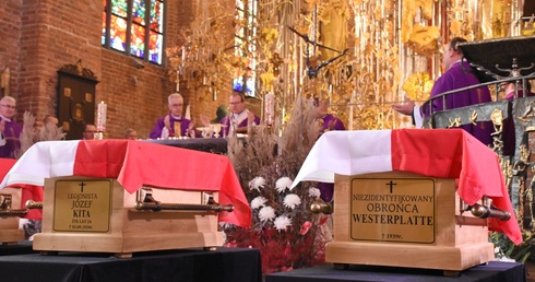 Hołd pamięci i wdzięczności. Pogrzebowa Msza św. westerplatczyków