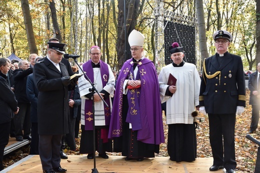 Powrót bohaterów na Westerplatte