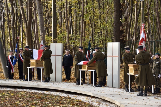 Powrót bohaterów na Westerplatte