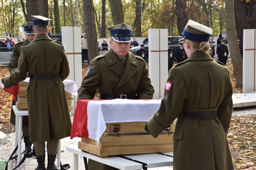 Powrót bohaterów na Westerplatte