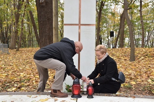 Powrót bohaterów na Westerplatte