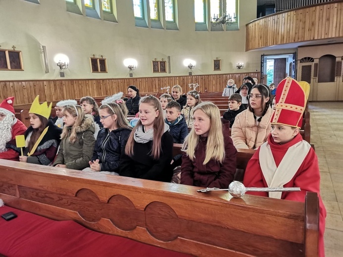 Dekanalny bal świętych w Jedlinie-Zdroju