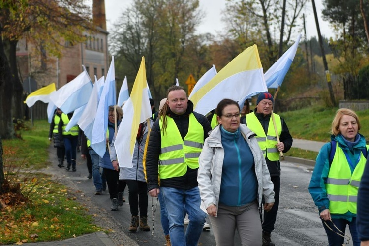 Pielgrzymka w pierwszą sobotę miesiąca z Międzyrzecza do Rokitna