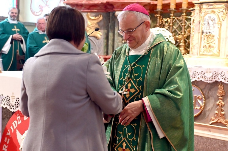 Wizytacja i bierzmowanie u św. Józefa w Świdnicy