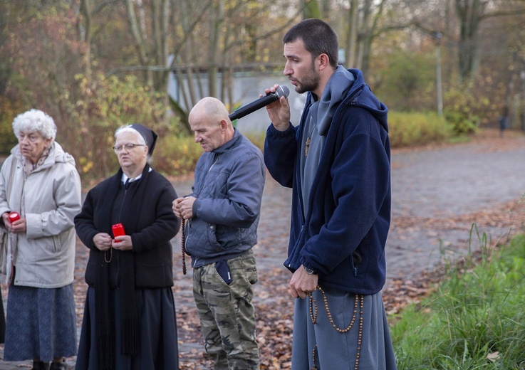 Parkowa modlitwa za zmarłych 