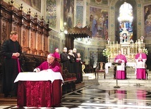 	Hierarcha zapowiedział, że jego ingres  do bazyliki katedralnej odbędzie się 26 listopada, zaś w przeddzień tej uroczystości chce się spotkać z duchowieństwem.