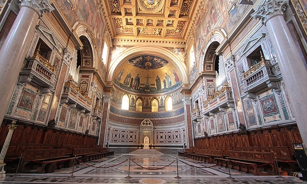 Matka i Głowa kościołów